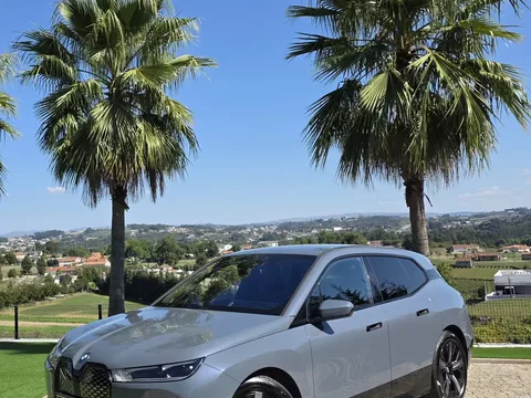 BMW iX xDrive40