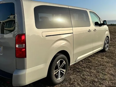 Peugeot Traveller 2.0 BlueHDi L3H1 Active Long