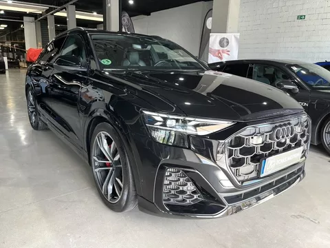 AUDI Q8 SQ8 TFSI quattro tiptronic