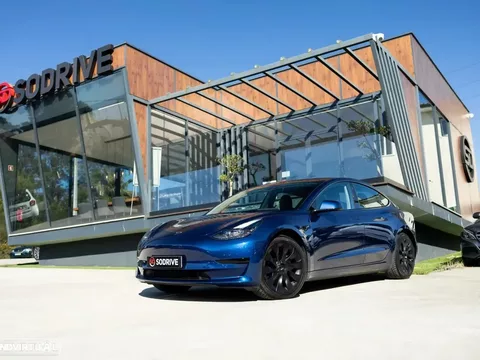 Tesla Model 3 Long-Range Dual Motor AWD