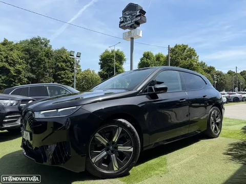 BMW iX xDrive 40 Pack Desportivo