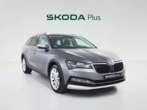 SKODA Superb Combi 2.0 TDI 147kW (200CV) DSG Scout