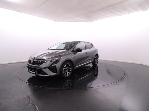 Renault Clio TCe 90 Techno / GPS / Vidros Escurecidos / Cam. Traseira / LED / JLL