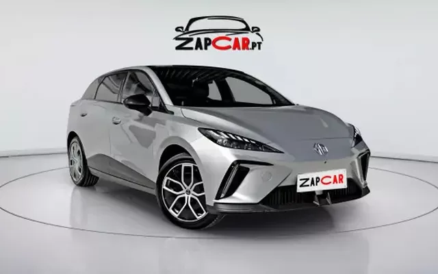 MG MG4 2024 77 kWh Extended Range Luxury