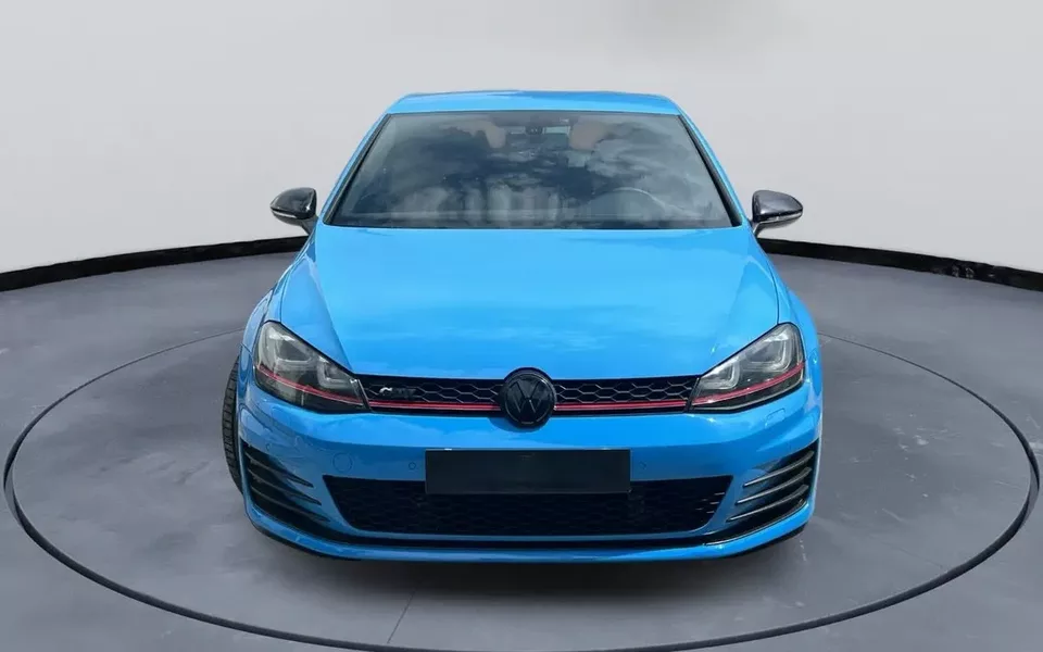VW Golf GTI Performance BlueMotion DSG