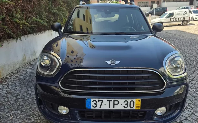 MINI Countryman One D