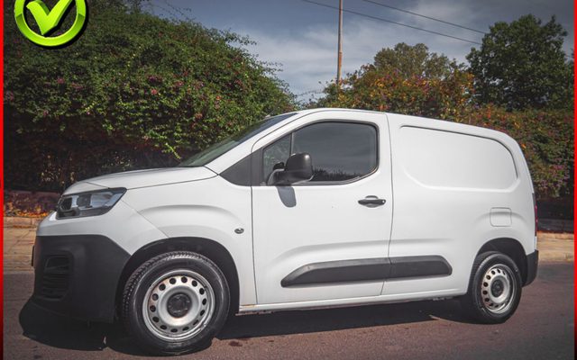 CITROEN BERLINGO VAN 3ΘΕΣΙΟ ΒΕΝΖΙΝΗ! 1.2 110HP 9.800 €