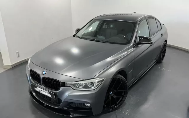 BMW 330 e iPerformance Pack M
