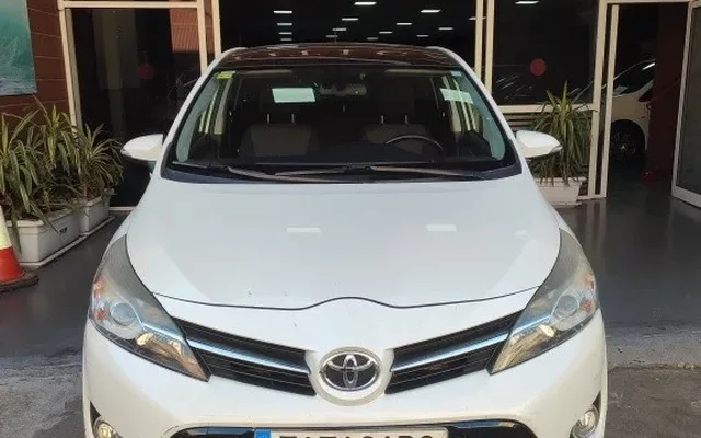 TOYOTA Verso TOYOTA Verso Monovolumen Manual de 4 Puertas - 9000€ en Sevilla