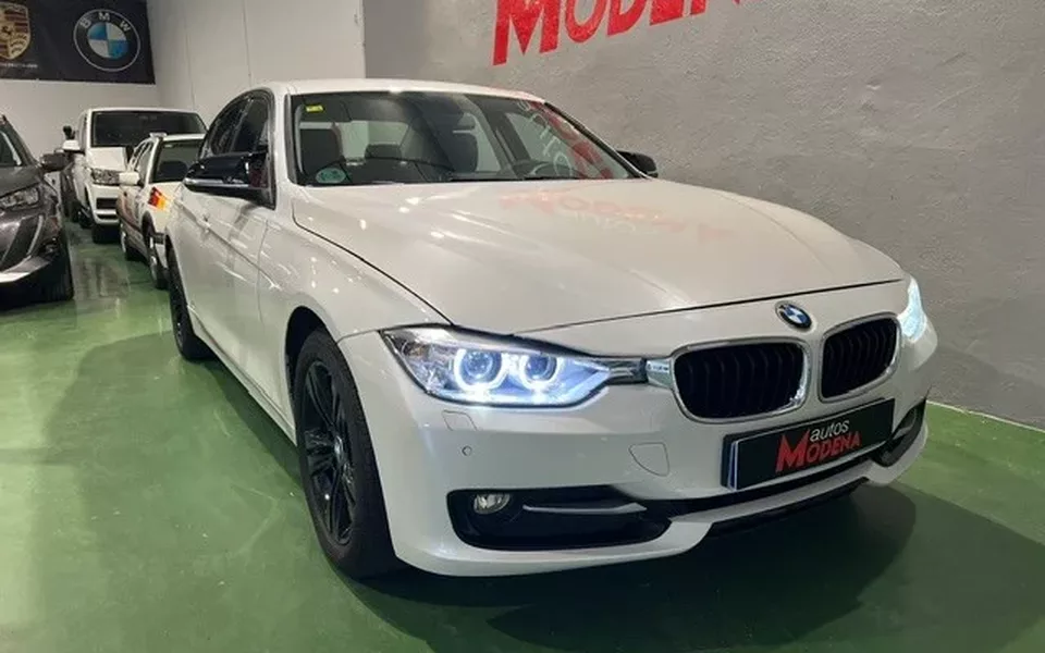 BMW Serie 3 318dA Sport