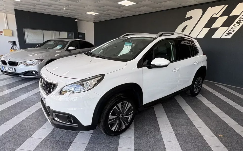 Peugeot 2008 1.2 PureTech Allure