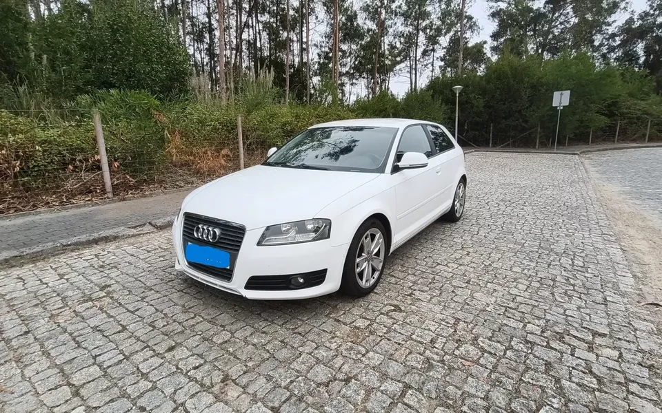 Audi A3 1.6 TDI DPF Attraction