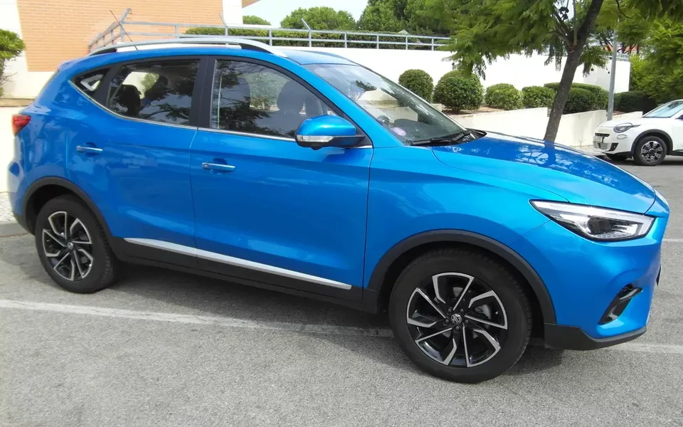 MG ZS