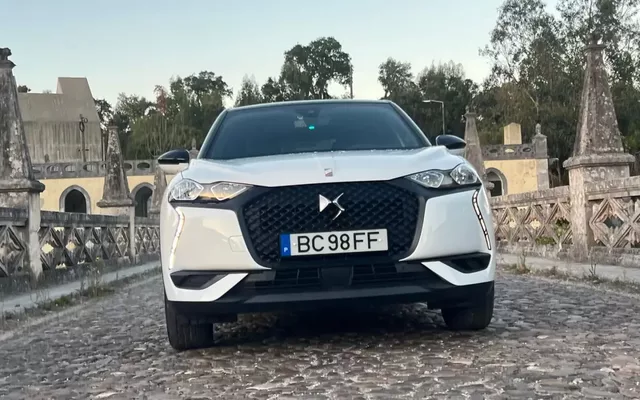 DS DS3 Crossback E-Tense Performance Line