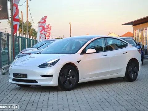 Tesla Model 3 Standard Range Plus RWD