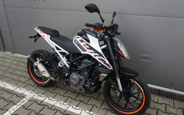 KTM Duke 390