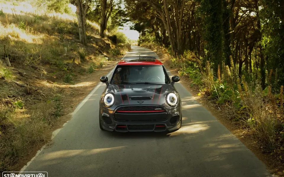 MINI 3 Portas John Cooper Works Auto Desportiva