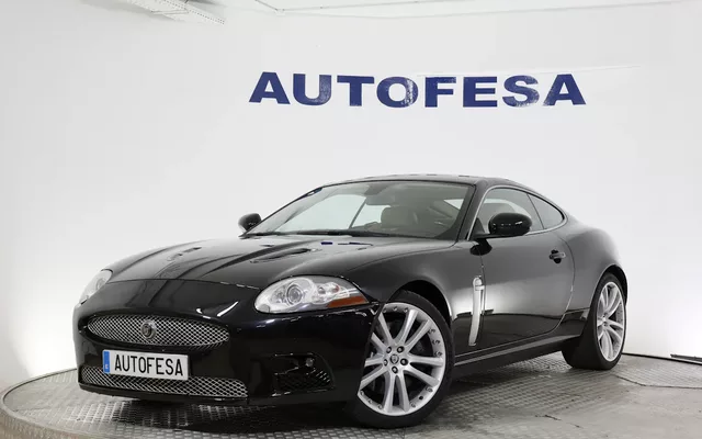 Jaguar Xkr XKR COUPE 4.2 V8 416cv Auto 3P # CUERO,NAVY,PARKTRONIC