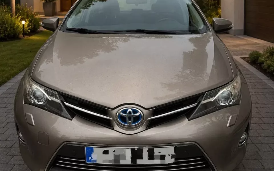 Toyota Auris Touring Sports 1.8 HSD Exclusive +TSS+Navi