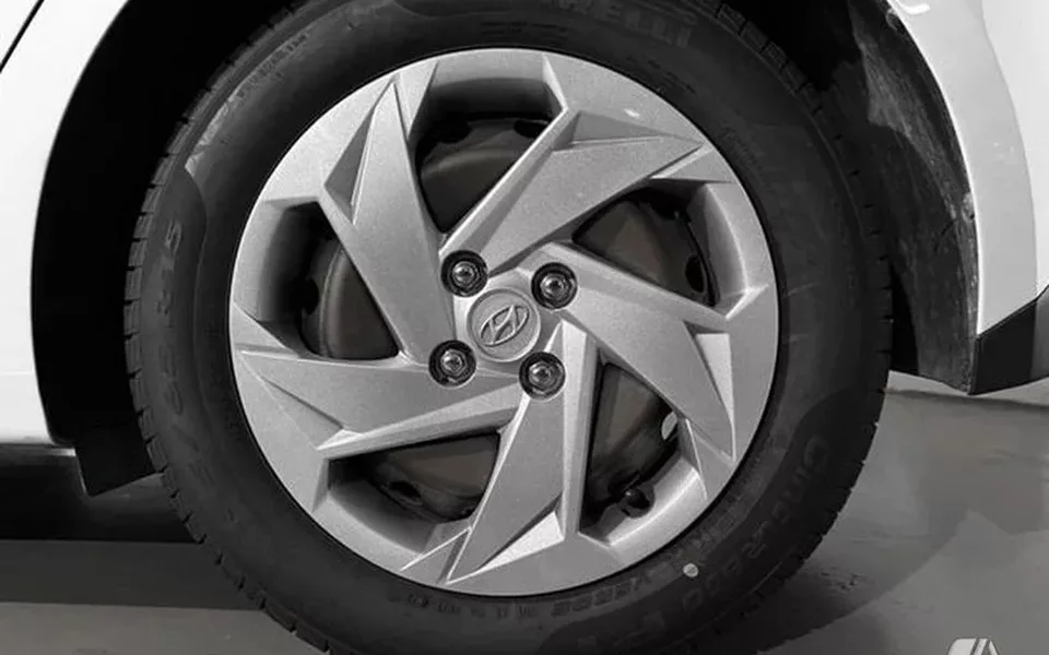 HYUNDAI i20 Nuevo 1.2 MPI 62 kW (84 CV) MT5 2WD Sense