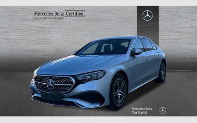 MERCEDES-BENZ Clase E 220 d berlina[0-804]