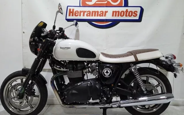 Triumph Bonneville SE 900