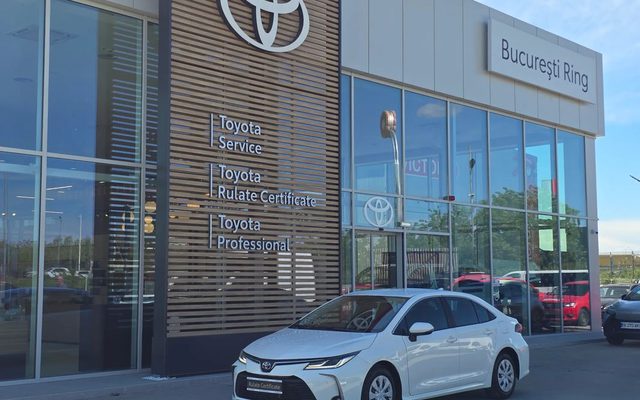 Toyota Corolla 1.8 HSD Business Hybrid 122 CP