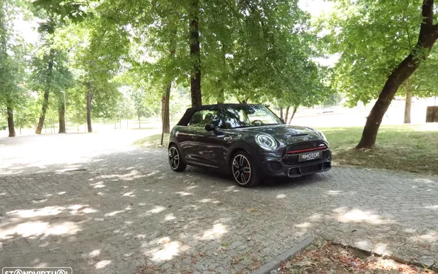 MINI Cabrio John Cooper Works