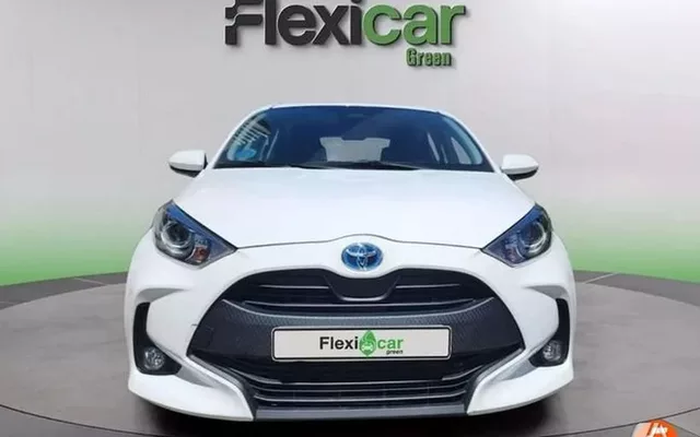 TOYOTA Yaris Yaris 120H 1.5 Style