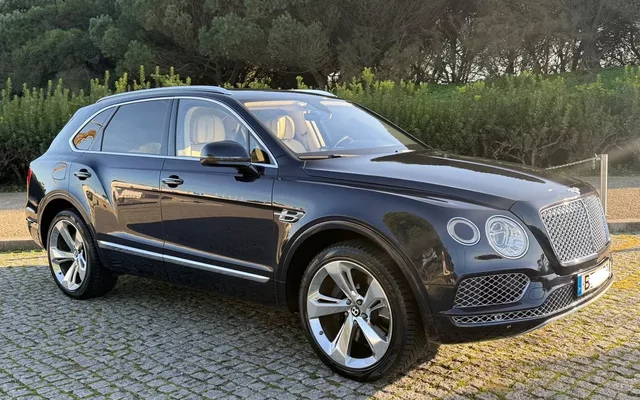 Bentley Bentayga V8