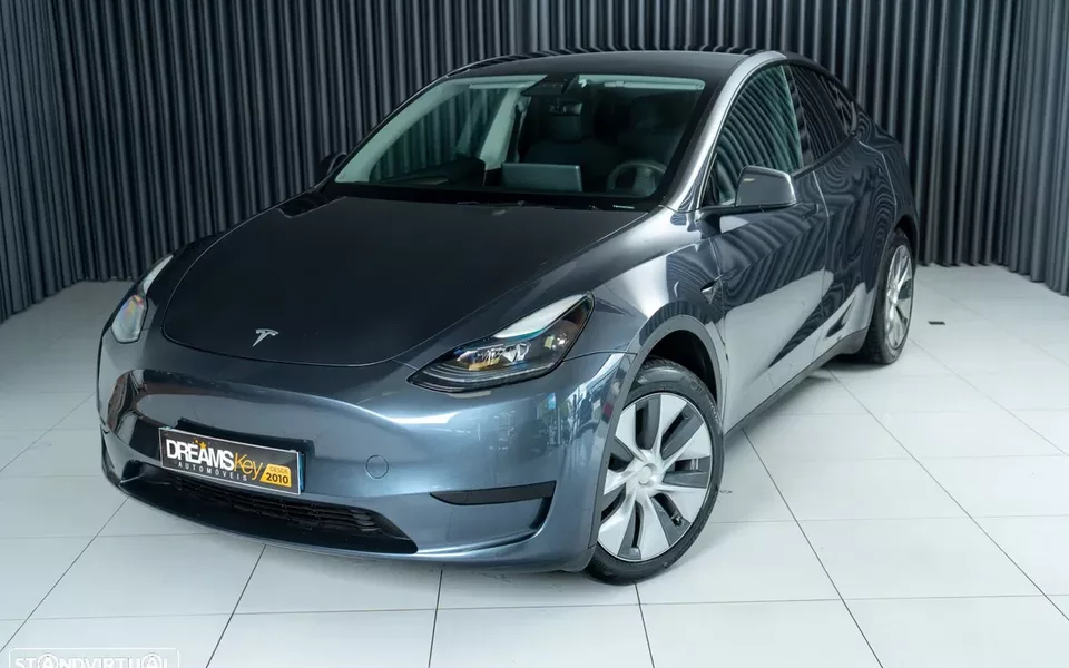 Tesla Model Y Standard RWD