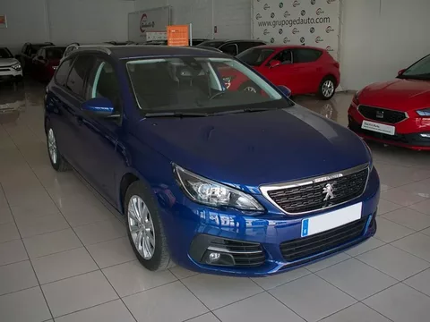 PEUGEOT 308 308 FAM. 1.2 PURETECH 81KW STYLE SW 5P - 13900€ en Merida