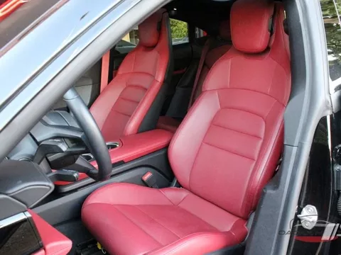 PORSCHE Taycan Taycan 4S