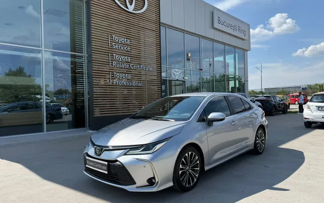 Toyota Corolla Dynamic 1.8 Hybrid 140 CP