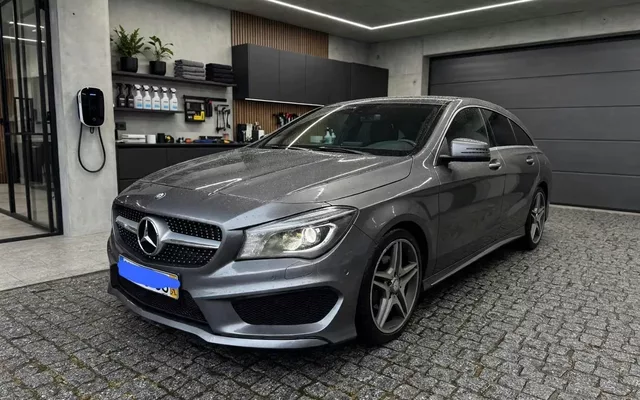 Mercedes-Benz CLA 200 d Shooting Brake AMG Line Aut.