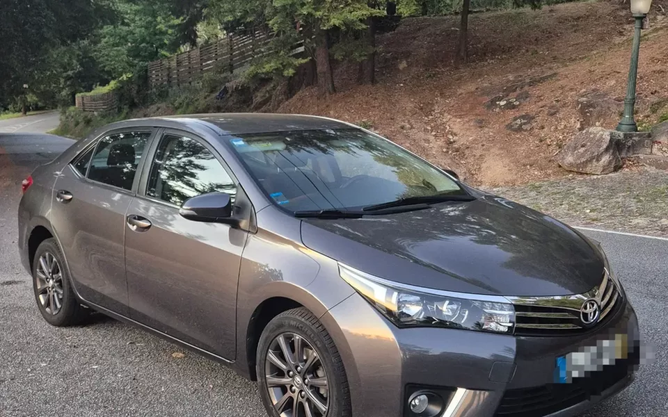 Toyota Corolla 1.33 VVT-i Exclusive+Navi