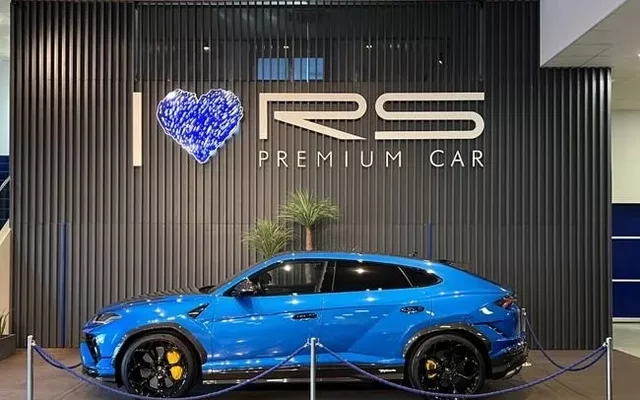 LAMBORGHINI Urus Urus Performante