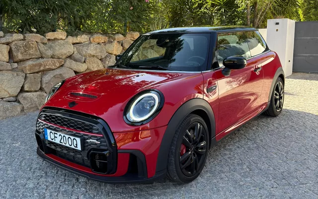 MINI 3 Portas John Cooper Works Auto Desportiva