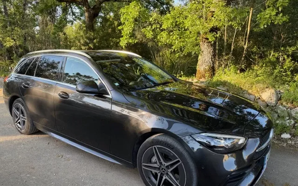 Mercedes-Benz C 300 e AMG Line