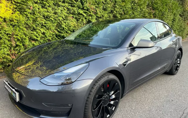 Tesla Model 3 Performance Tração Integral