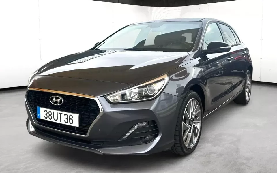 Hyundai i30 1.6 CRDi Blue Comfort+Navi DCT