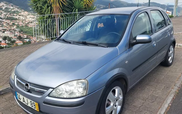 Opel Corsa 1.2 Twinport First