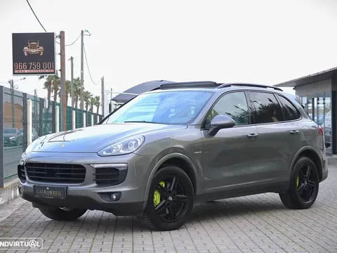 Porsche Cayenne S E-Hybrid