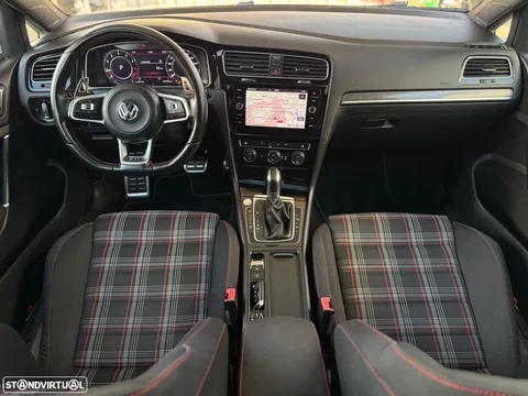 VW Golf 2.0 TSI GTI DSG Performance
