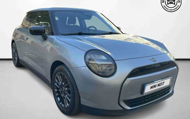 MINI - Mini - Mini Cooper E Essential XS