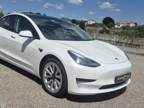 Tesla Model 3 Tração Traseira