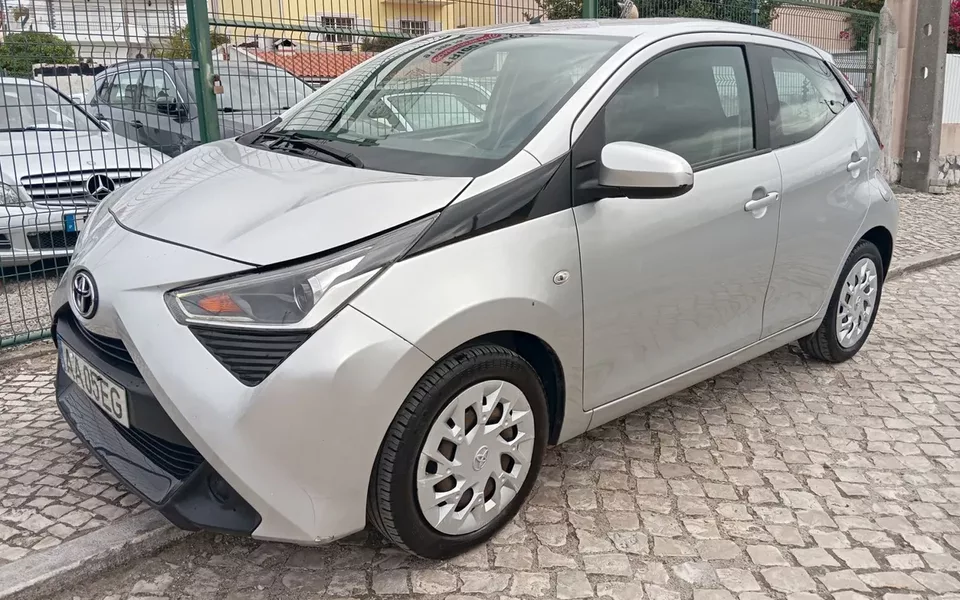Toyota Aygo 1.0 X-Play+X-Touch