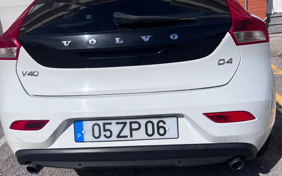 Volvo V40 D4 RDesign