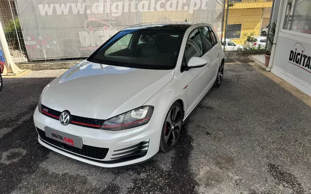 VW Golf GTI Performance BlueMotion DSG