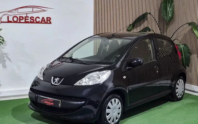Peugeot 107 1.0 Trendy 2 Tronic